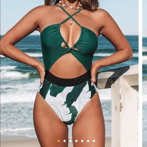 NEW WITH TAGS MEDIUM one piece swim suit